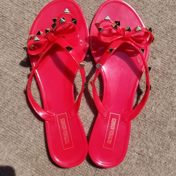 Red bow & studs sandals - Picture 3 of 6